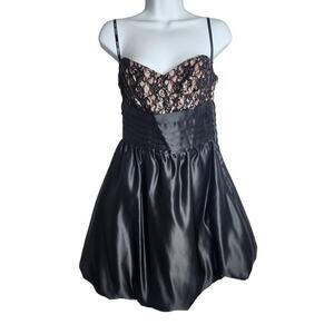 Betsey Johnson Evenings Sequined buble hem cocktail dress sz 6 NYE Holiday Y2K